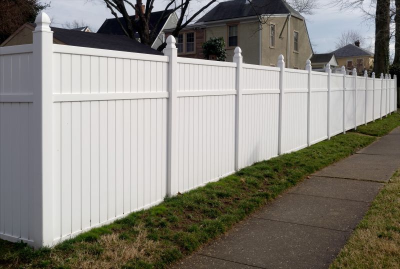 White Pvc Fence Installation in Pearland, TX